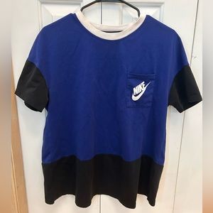 Blue and Black Nike Women’s Tshirt Size: L